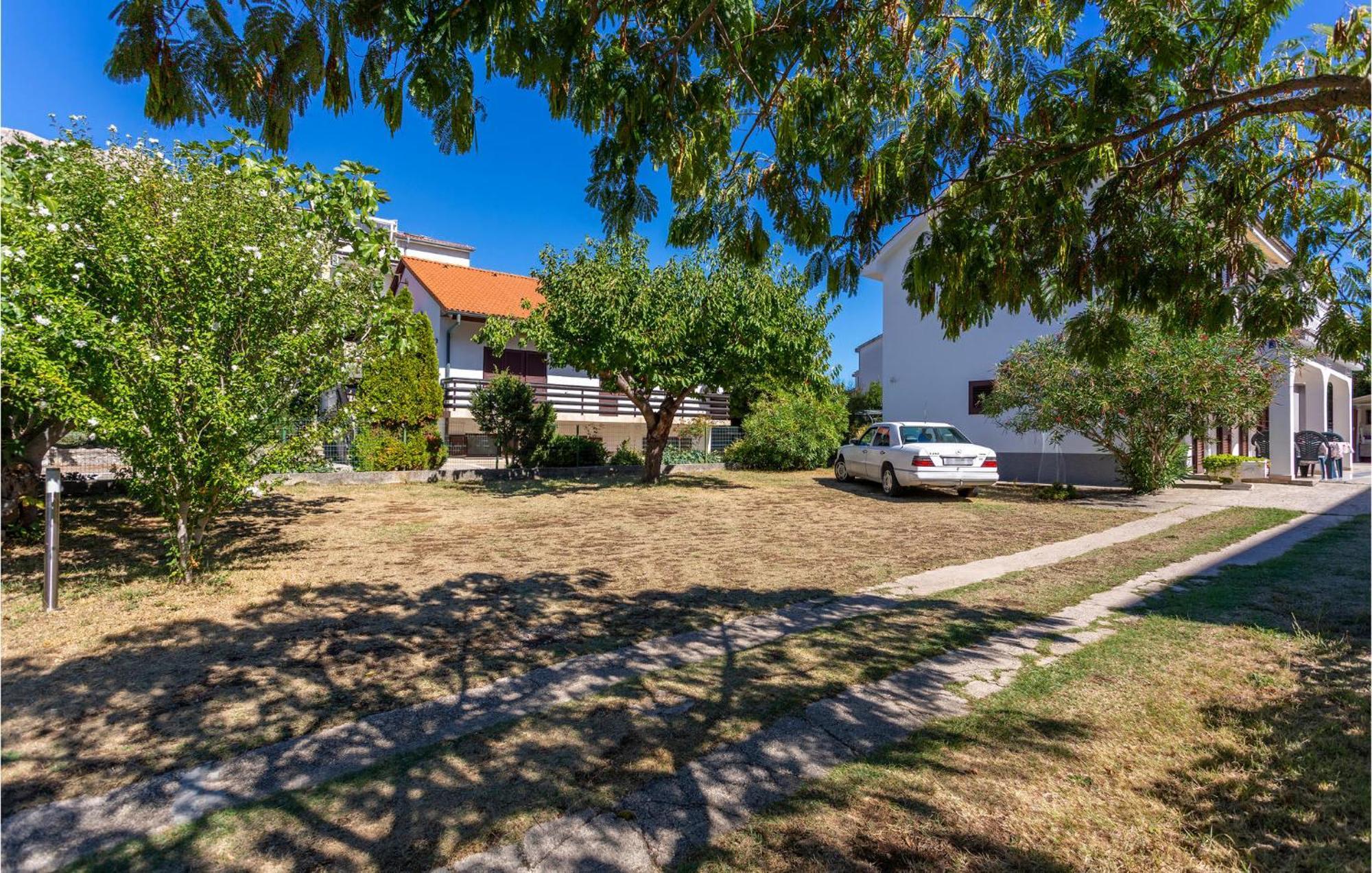 Nice Apartment In Jurandvor With Wifi エクステリア 写真